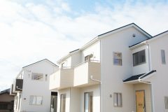 滋賀県甲賀市で理想の住まいを叶えるびわこホームが語る不動産売却の手続と住生活感動業の真髄